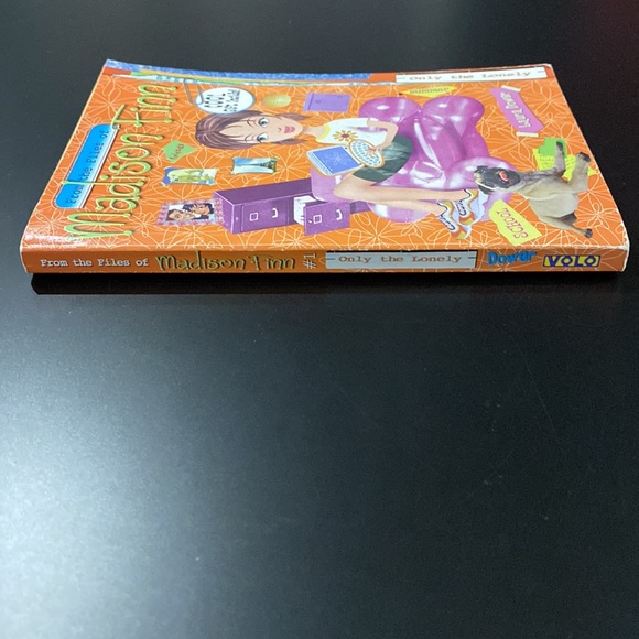 From the Files of Madison Finn #1: Only the Lonely by Laura Dower - Novel - Picture 3 of 4